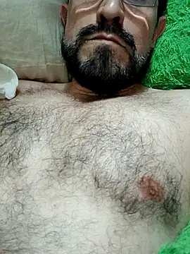 Snapshot of SbasTone_Muscle chatting on 12.20.25 SbasTone Muscle online show from 12.20.25