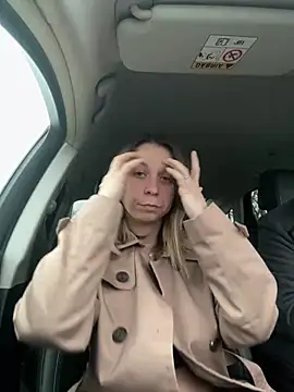 Snapshot of Aphrodite-22 chatting on 12.17.24 Aphrodite-22 online show from 12.17.24