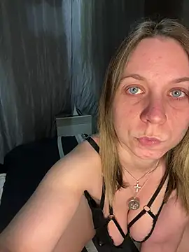 Snapshot of Aphrodite-22 chatting on 01.20.25 Aphrodite-22 online show from 01.20.25