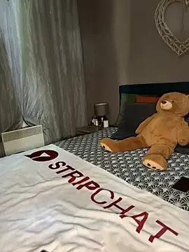 Snapshot of Aphrodite-22 chatting on 03.22.25 Aphrodite-22 online show from 03.22.25