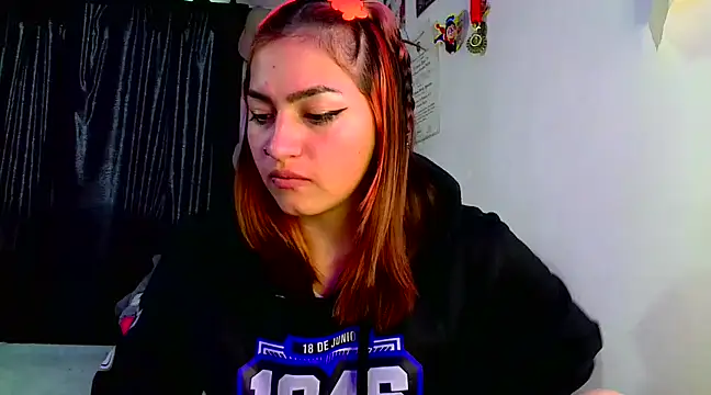 lucycherry   online show from 03.18.25