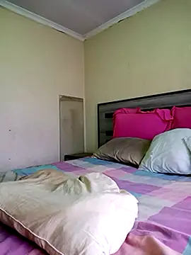 Snapshot of LONGDICK985M chatting on 02.05.25 LONGDICK985M online show from 02.05.25