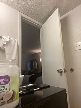 Snapshot of PrettyGal_Tingz chatting on 01.27.25 PrettyGal Tingz online show from 01.27.25