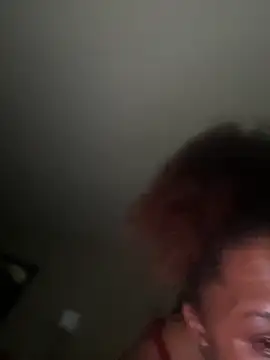 Snapshot of PrettyGal_Tingz chatting on 02.05.25 PrettyGal Tingz online show from 02.05.25