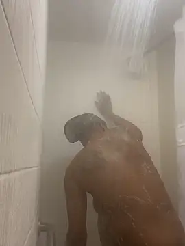 Snapshot of PrettyGal_Tingz chatting on 02.07.25 PrettyGal Tingz online show from 02.07.25