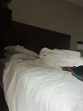 Snapshot of PrettyGal_Tingz chatting on 02.07.25 PrettyGal Tingz online show from 02.07.25