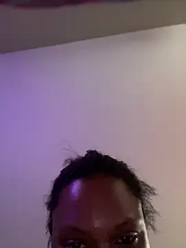 Snapshot of PrettyGal_Tingz chatting on 02.09.25 PrettyGal Tingz online show from 02.09.25