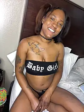 Snapshot of PrettyGal_Tingz chatting on 02.15.25 PrettyGal Tingz online show from 02.15.25