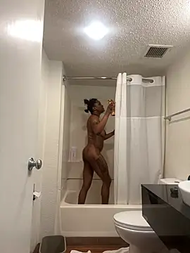 Snapshot of PrettyGal_Tingz chatting on 02.21.25 PrettyGal Tingz online show from 02.21.25