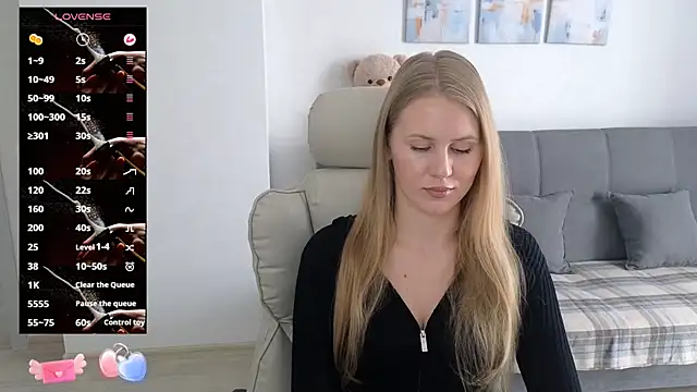 Snapshot of IsabelAllen chatting on 03.04.26 IsabelAllen online show from 03.04.26