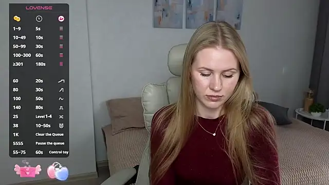 Snapshot of IsabelAllen chatting on 04.09.26 IsabelAllen online show from 04.09.26