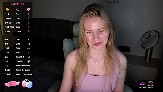 Snapshot of IsabelAllen chatting on 05.21.26 IsabelAllen online show from 05.21.26