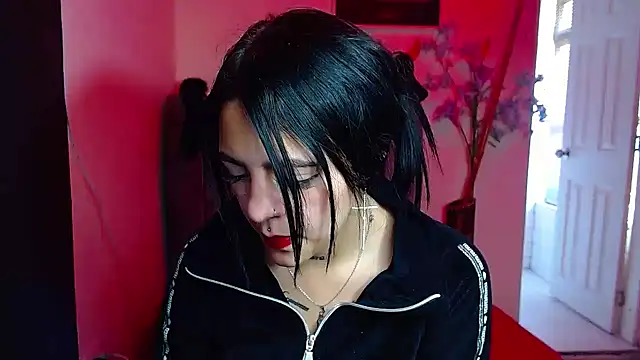 Violettasquirt online show from 09.11.25