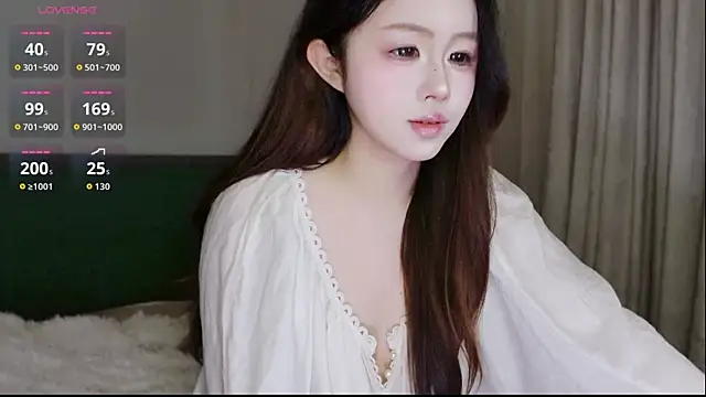 Hazel-11 online show from 01.18.26