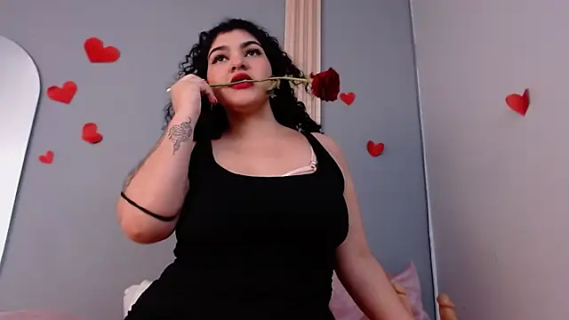 Snapshot of fabiana_hot_couple chatting on 02.12.25 fabiana hot couple online show from 02.12.25