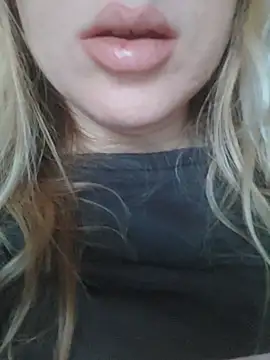 Linda 999 online show from 02.01.25