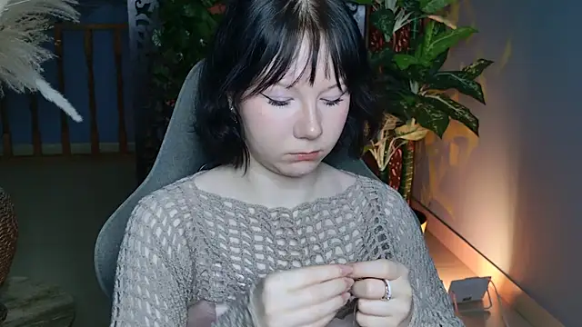 Snapshot of NancyMartinez chatting on 11.27.25 NancyMartinez online show from 11.27.25