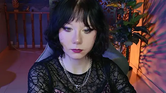 Snapshot of NancyMartinez chatting on 11.28.25 NancyMartinez online show from 11.28.25