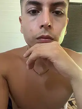 Snapshot of SAMUEL_OBRIAN chatting on 12.17.24 SAMUEL OBRIAN online show from 12.17.24