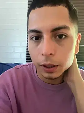 Snapshot of SAMUEL_OBRIAN chatting on 01.25.25 SAMUEL OBRIAN online show from 01.25.25