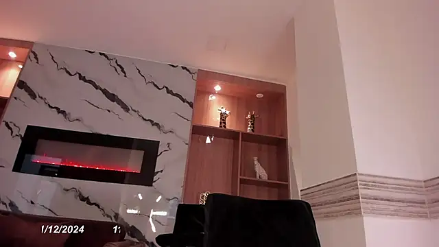 Snapshot of Isabel_Escorcia chatting on 12.12.24 Isabel Escorcia online show from 12.12.24