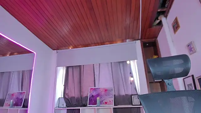 Susann Ross online show from 01.26.25