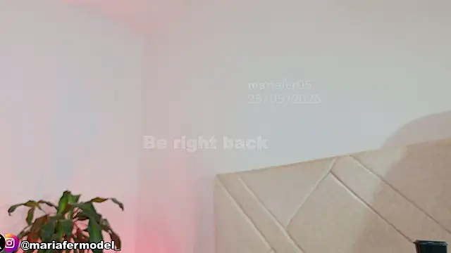 Mariafer05 online show from 05.25.26
