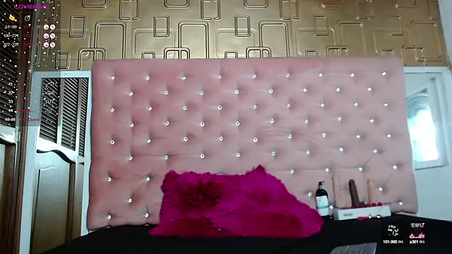 Molly gomez  online show from 03.01.25