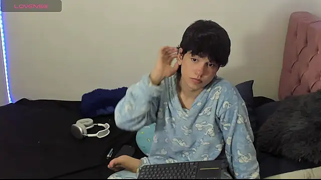 blue baby20 online show from 03.06.25