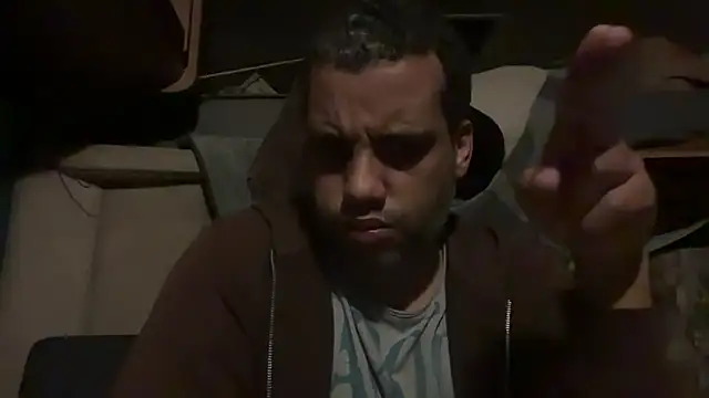 AbsolutMouuah online show from 10.12.25