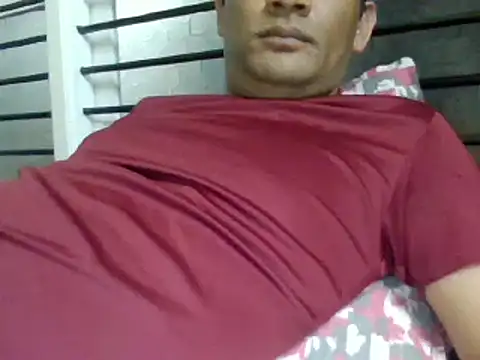 Snapshot of NiceBoy9099 chatting on 01.12.25 NiceBoy9099 online show from 01.12.25