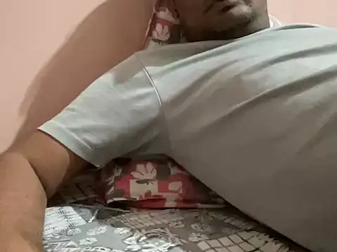 Snapshot of NiceBoy9099 chatting on 09.11.25 NiceBoy9099 online show from 09.11.25