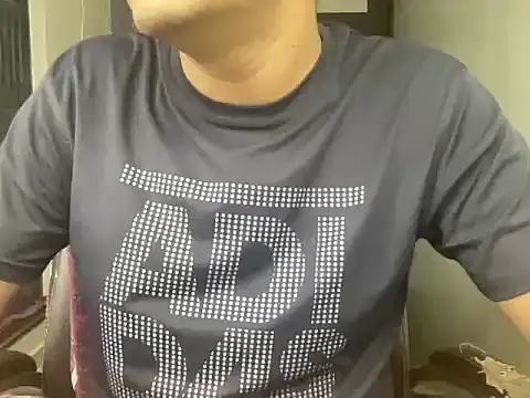 Snapshot of NiceBoy9099 chatting on 10.07.25 NiceBoy9099 online show from 10.07.25