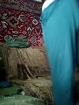 Pineapple04 online show from 11.06.25