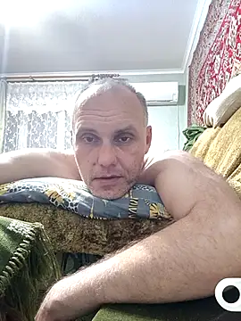 Pineapple04 online show from 11.13.25