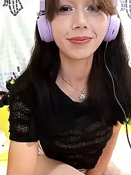 Snapshot of SashaGrinch chatting on 09.21.25 SashaGrinch online show from 09.21.25