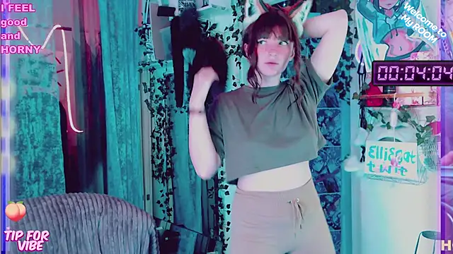 Toxic Ellies online show from 02.02.25