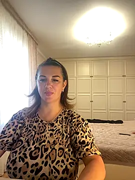 Dina0908 online show from 10.27.25