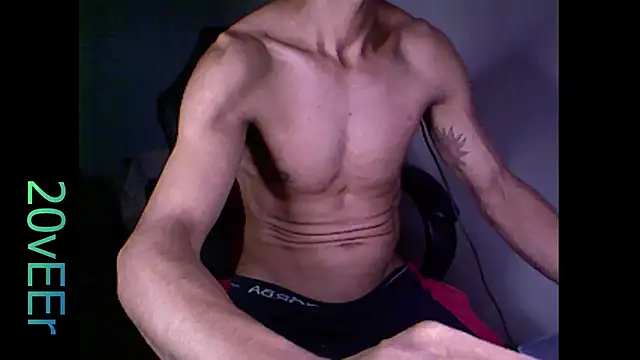 Snapshot of 20vEEr chatting on 03.08.26 20vEEr online show from 03.08.26