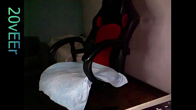 Snapshot of 20vEEr chatting on 03.09.26 20vEEr online show from 03.09.26