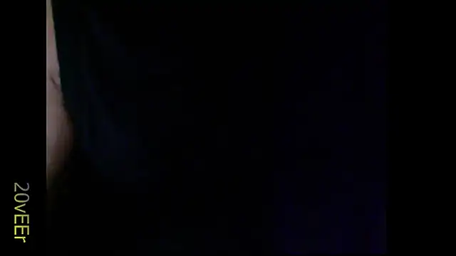 Snapshot of 20vEEr chatting on 04.02.26 20vEEr online show from 04.02.26