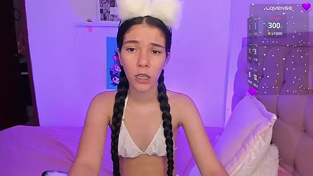 Snapshot of sofi_cute01 chatting on 03.08.25 sofi cute01 online show from 03.08.25