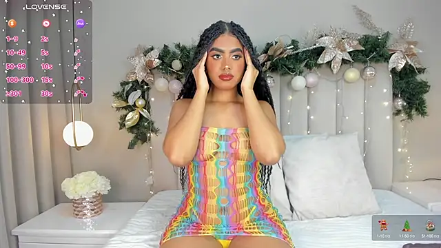 Snapshot of atenea_roberts chatting on 12.06.24 atenea roberts online show from 12.06.24