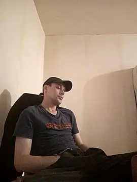 Snapshot of kx93 chatting on 06.12.26 kx93 online show from 06.12.26