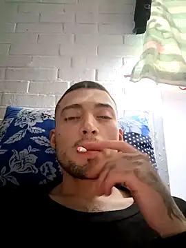 Snapshot of Suggarwhite18CM chatting on 10.01.25 Suggarwhite18CM online show from 10.01.25