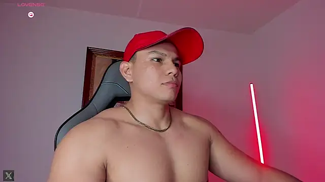 Snapshot of RoyConstance chatting on 11.09.25 RoyConstance online show from 11.09.25