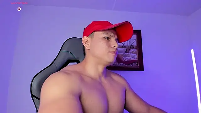 Snapshot of RoyConstance chatting on 01.17.26 RoyConstance online show from 01.17.26