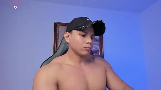 Snapshot of RoyConstance chatting on 03.03.26 RoyConstance online show from 03.03.26