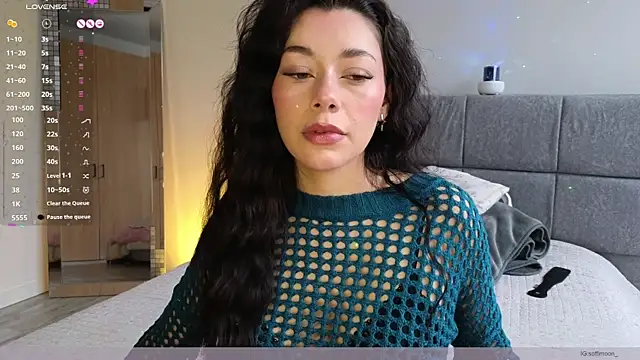 Soffimoon  online show from 03.31.26