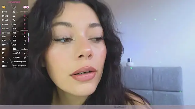 Snapshot of Soffimoon_ chatting on 06.25.26 Soffimoon online show from 06.25.26